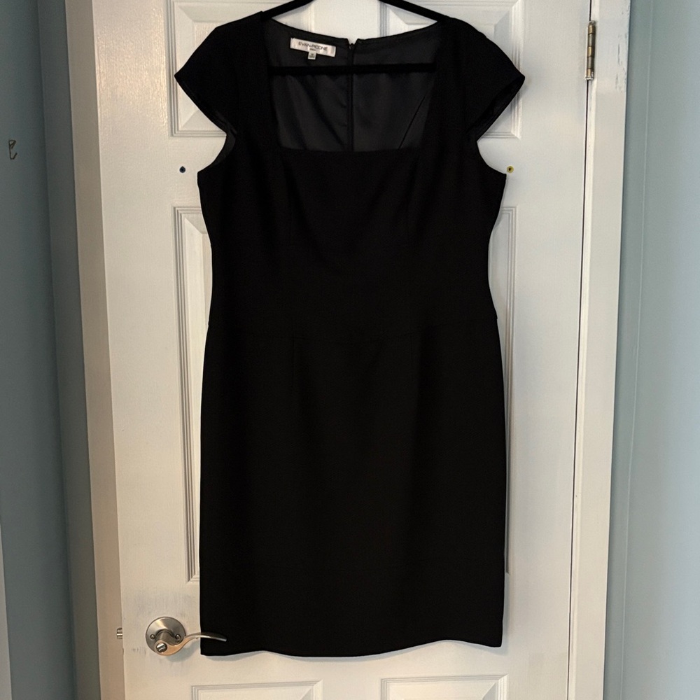 Evan-Picone Black ladies dress size 14